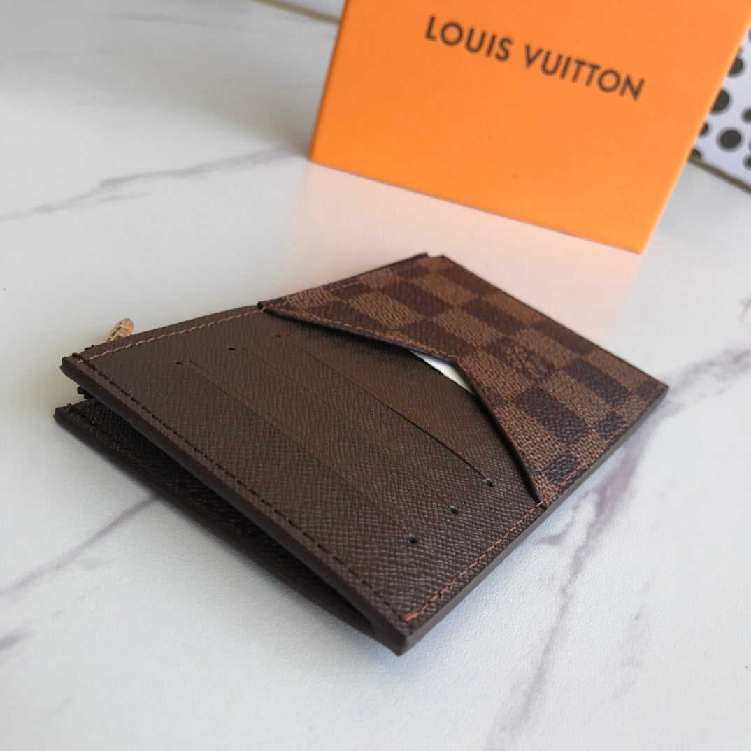 EN - New 1:1 rep  Wallet LUV 131