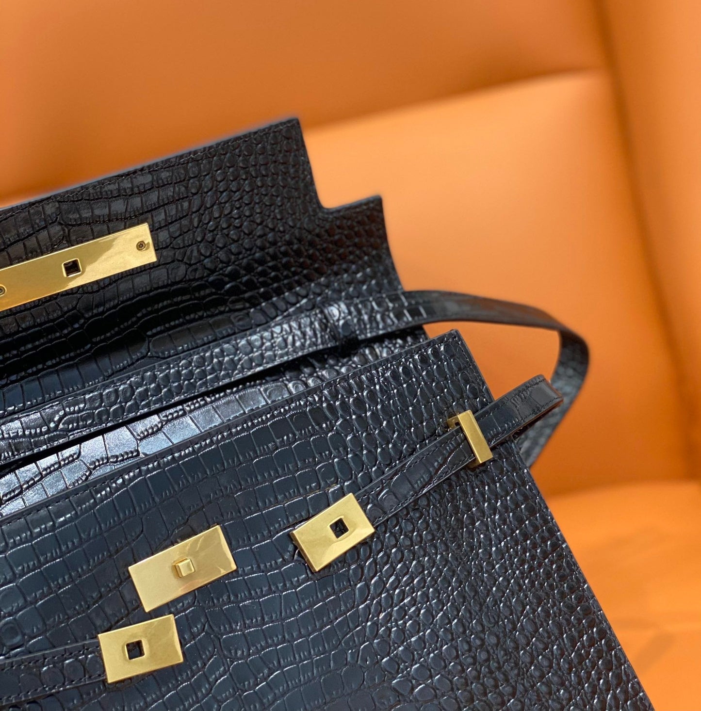YSSL Manhattan Shoulder Bag Black For Women 11in/29cm YSL 579271DND0J1000