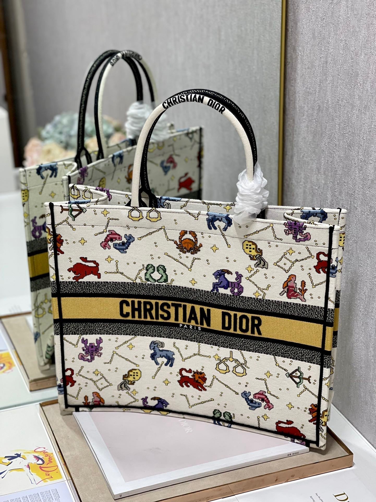 Top Quality Large Book Tote White, For Women, Womens Handbags 16.5in/42cm CD M1286ZRTY_M941