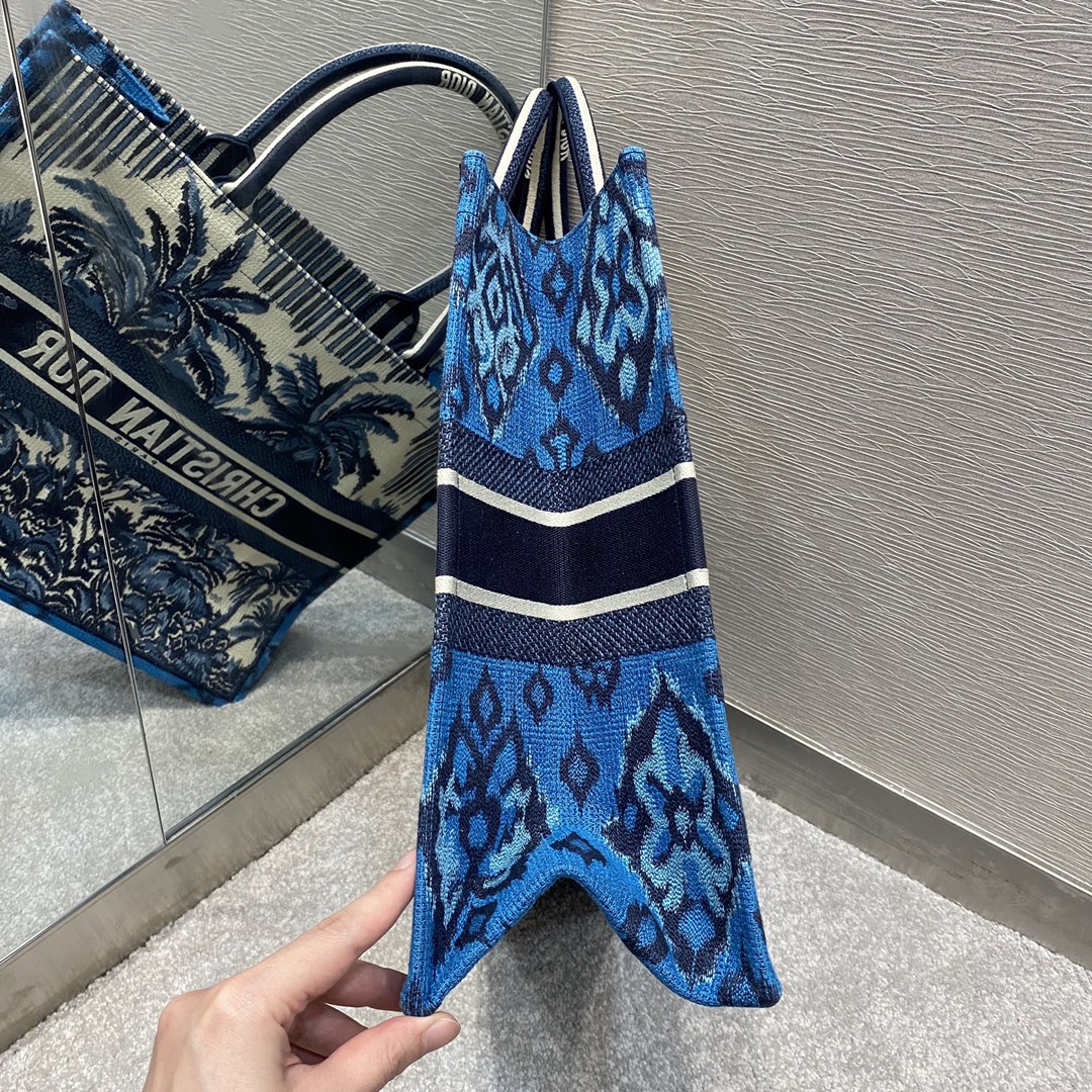Top Quality Large Book Tote Blue For Women 16.5in/42cm CD M1286ZRIW