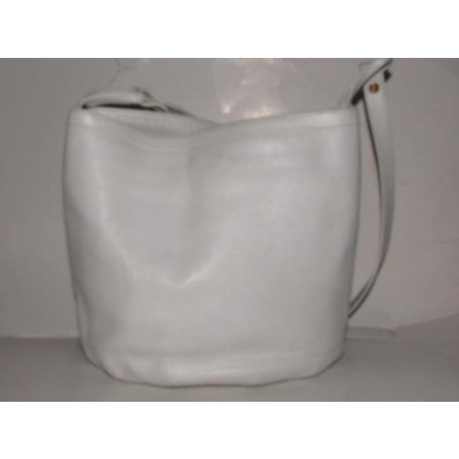 Gucci   White Textured Leather Cross Body Bag