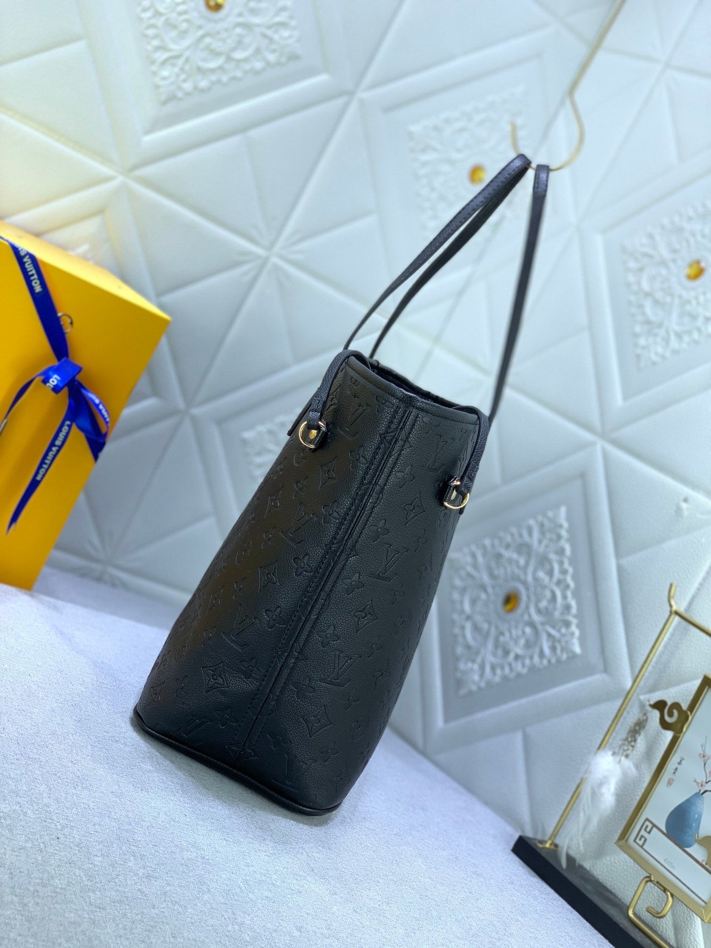 EN - Luxury Bags LUV 859
