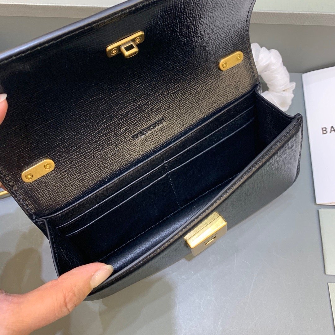 Top Quality Gossip Small On Chain Shoulder Bag Black, For Women,  Bags 7.4in/19cm