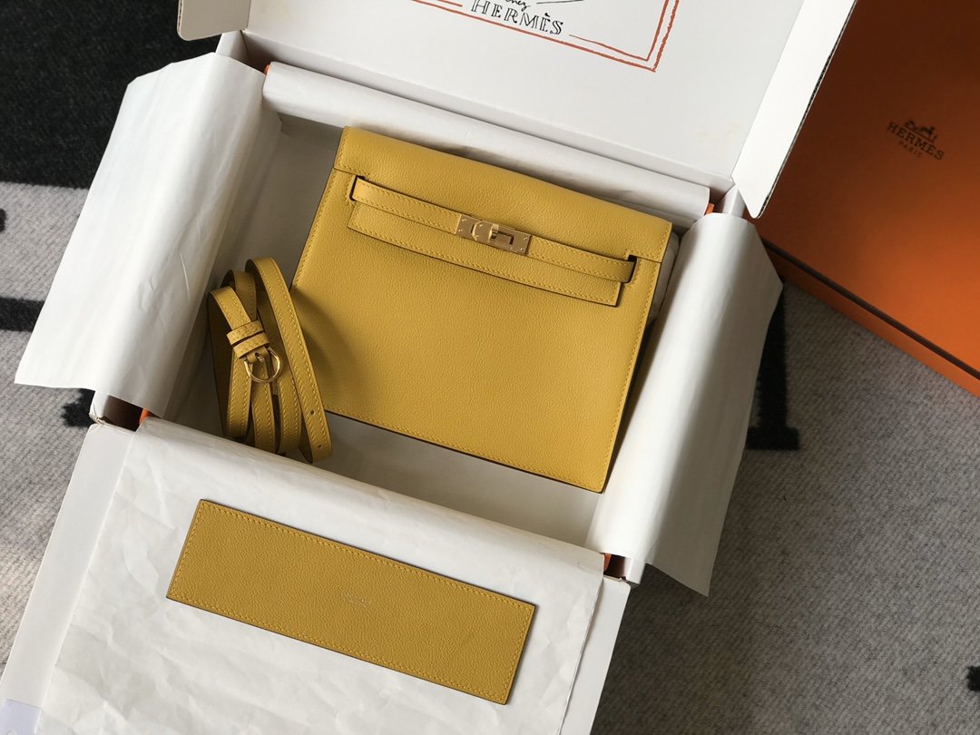 Top Quality Kelly Yellow For Women Gold Toned Hardware 8.7in/22cm