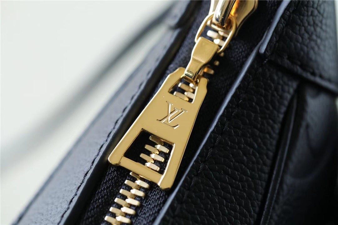 Top Quality Bagatelle Monogram Empreinte Black For Women,  Shoulder And Crossbody Bags 22cm/8.7in Top Quality M46002