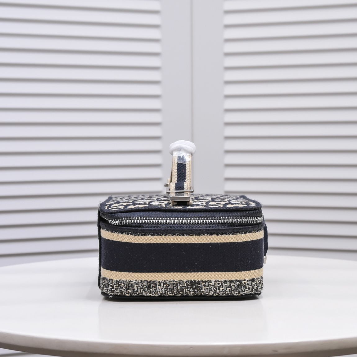 EN - New 1:1 rep  Bags DIR 266