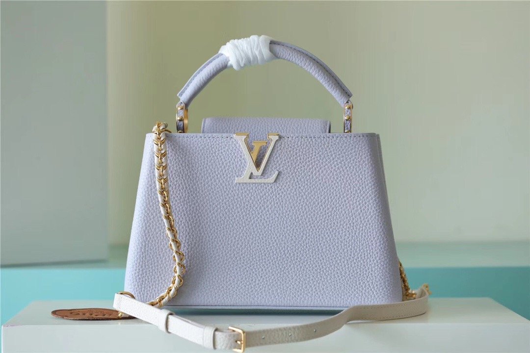 Top Quality Capucines MM Taurillon Light Blue/ Creme For Women,  Shoulder And Crossbody Bags 31.5cm/12.4in Top Quality 