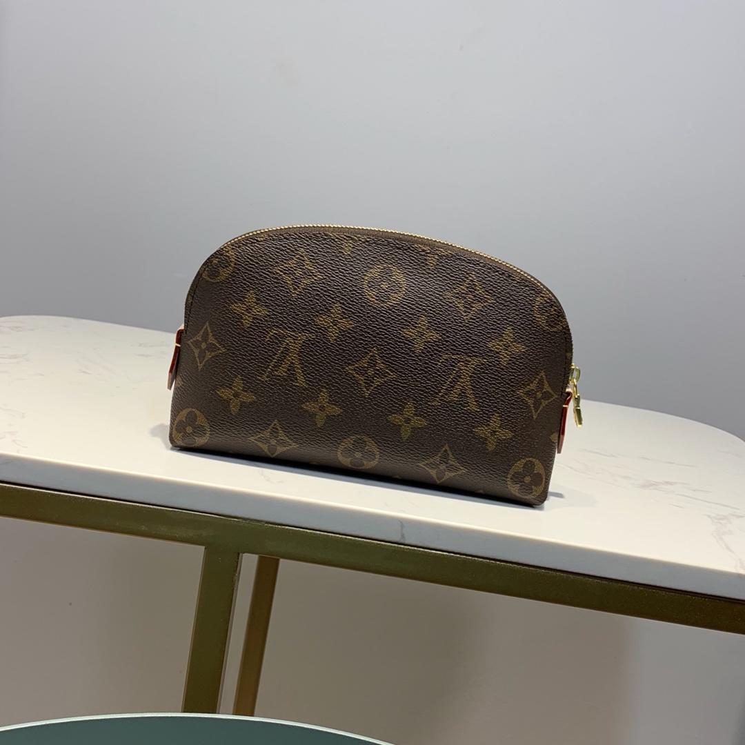 Top Quality Cosmetic Pouch PM Monogram Canvas For Women, WoBags 7.5in/19cm Top Quality M47515