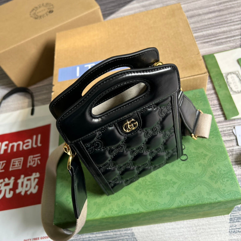 Top Quality -  Bags - 902