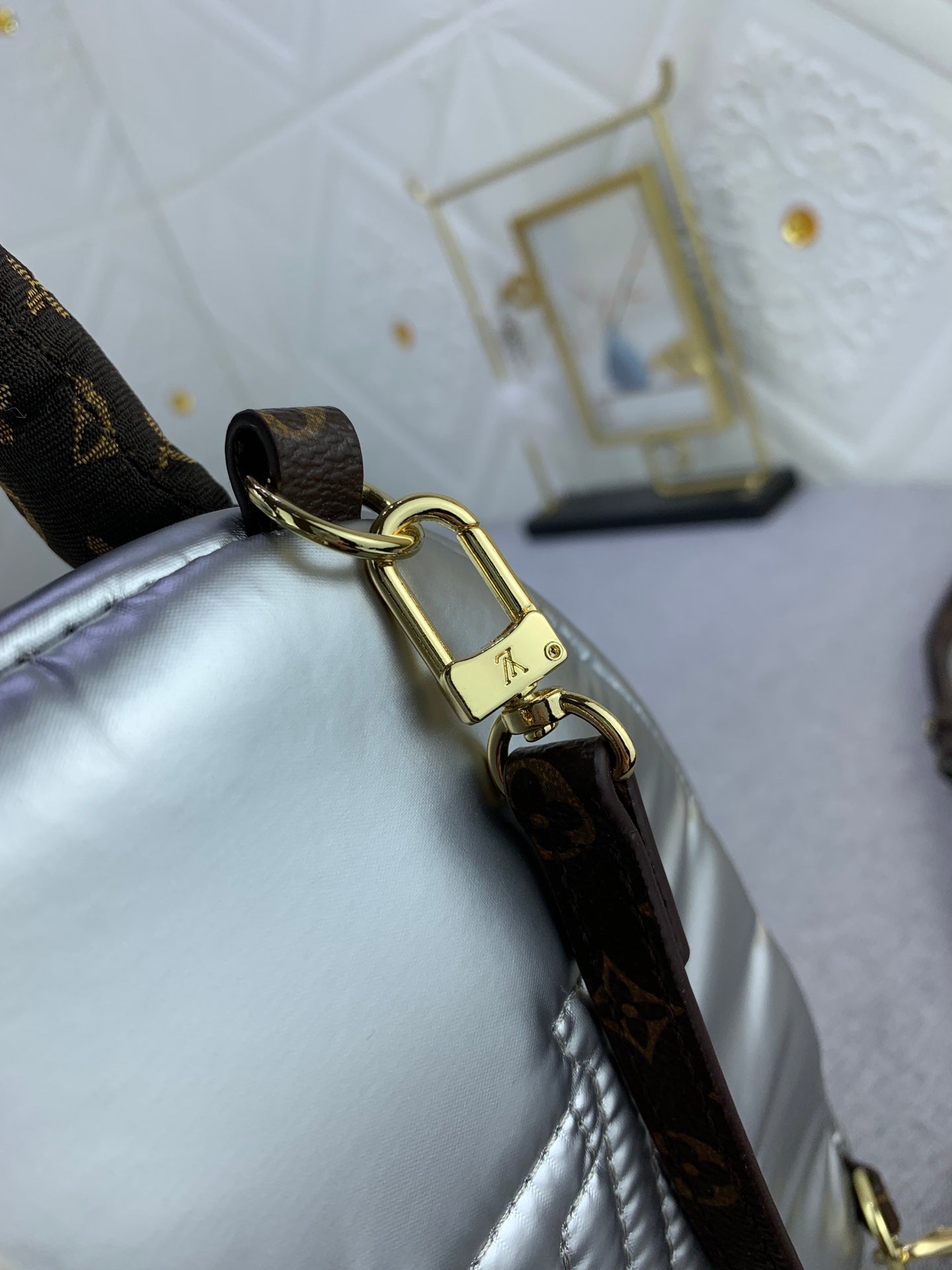 EN - New 1:1 rep Bag LUV 640