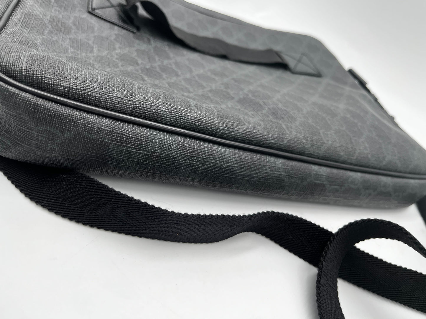 Gucci Gg Supreme Shoulder Bag Canvas Black Leather Shoulder Bag Bag ( )