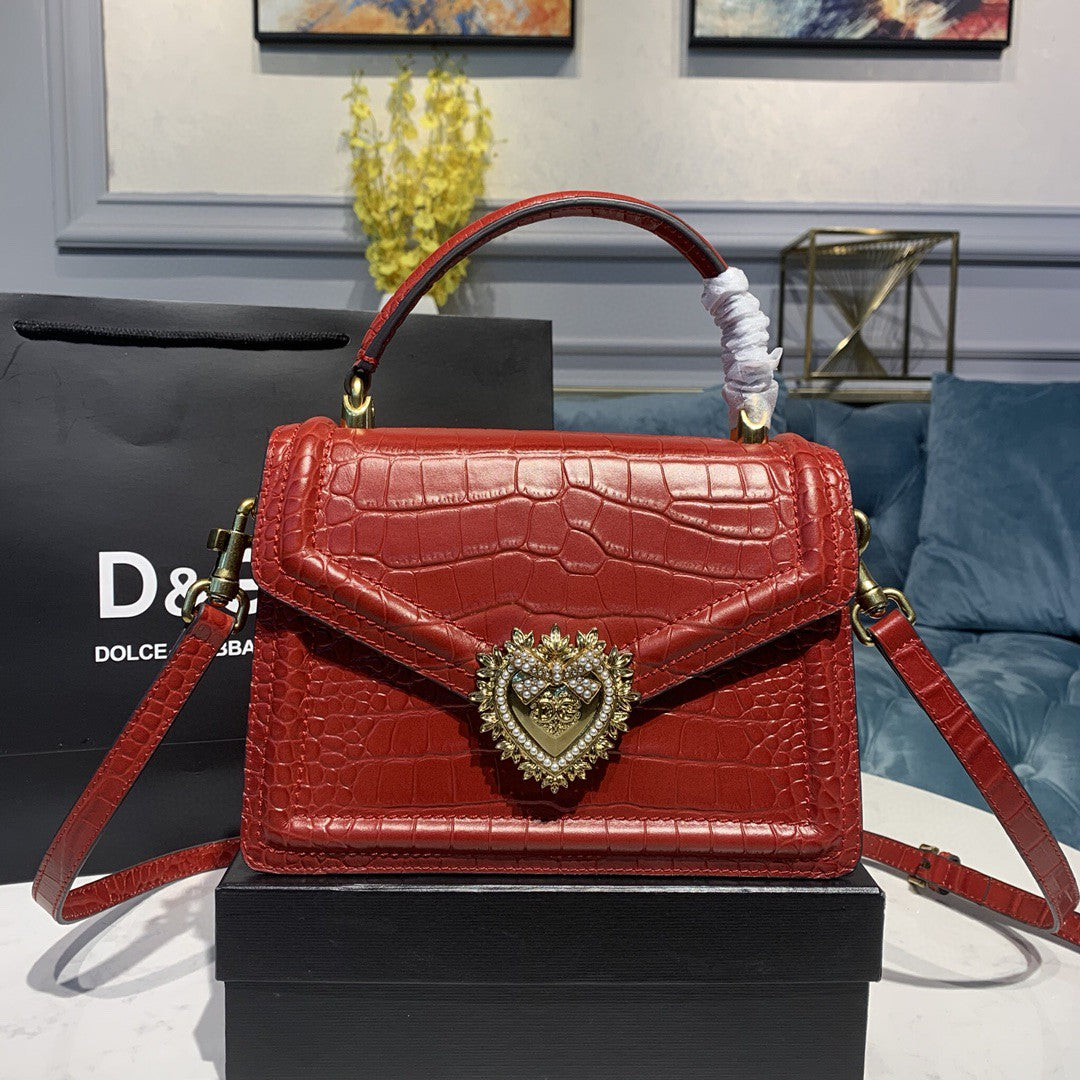 Top Quality MeTop Qualityum Devotion Bag Red For Women 9.5in/24cm