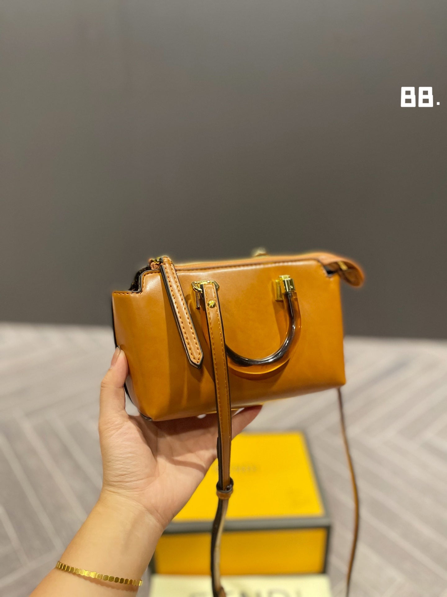 EN - New 1:1 rep Lux Bags FEI 270