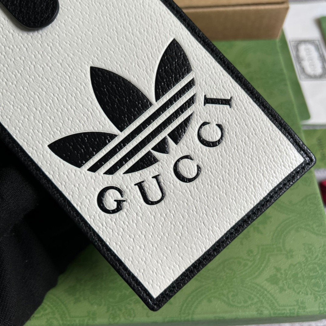 gg x Adidas Phone Case White For Women, Women’s Bags 7.3in/18cm gg‎