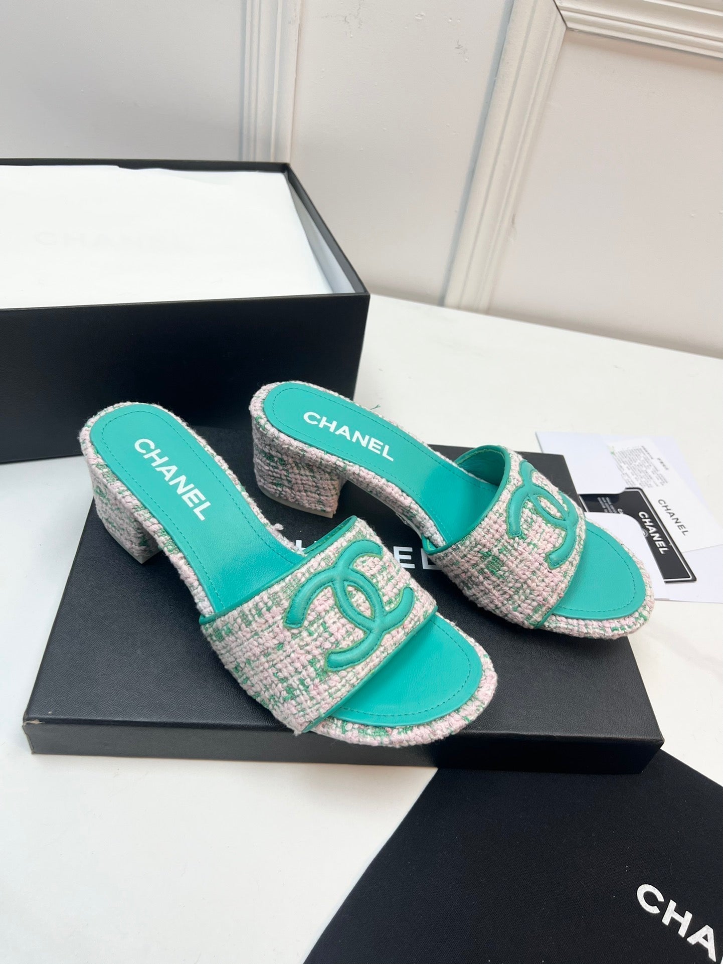 New 1:1 rep CHL High Heel Shoes 057