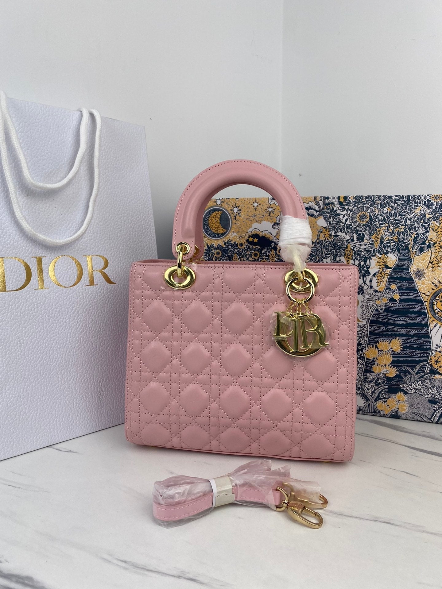 EN - New 1:1 rep Lux Bags DIR 343