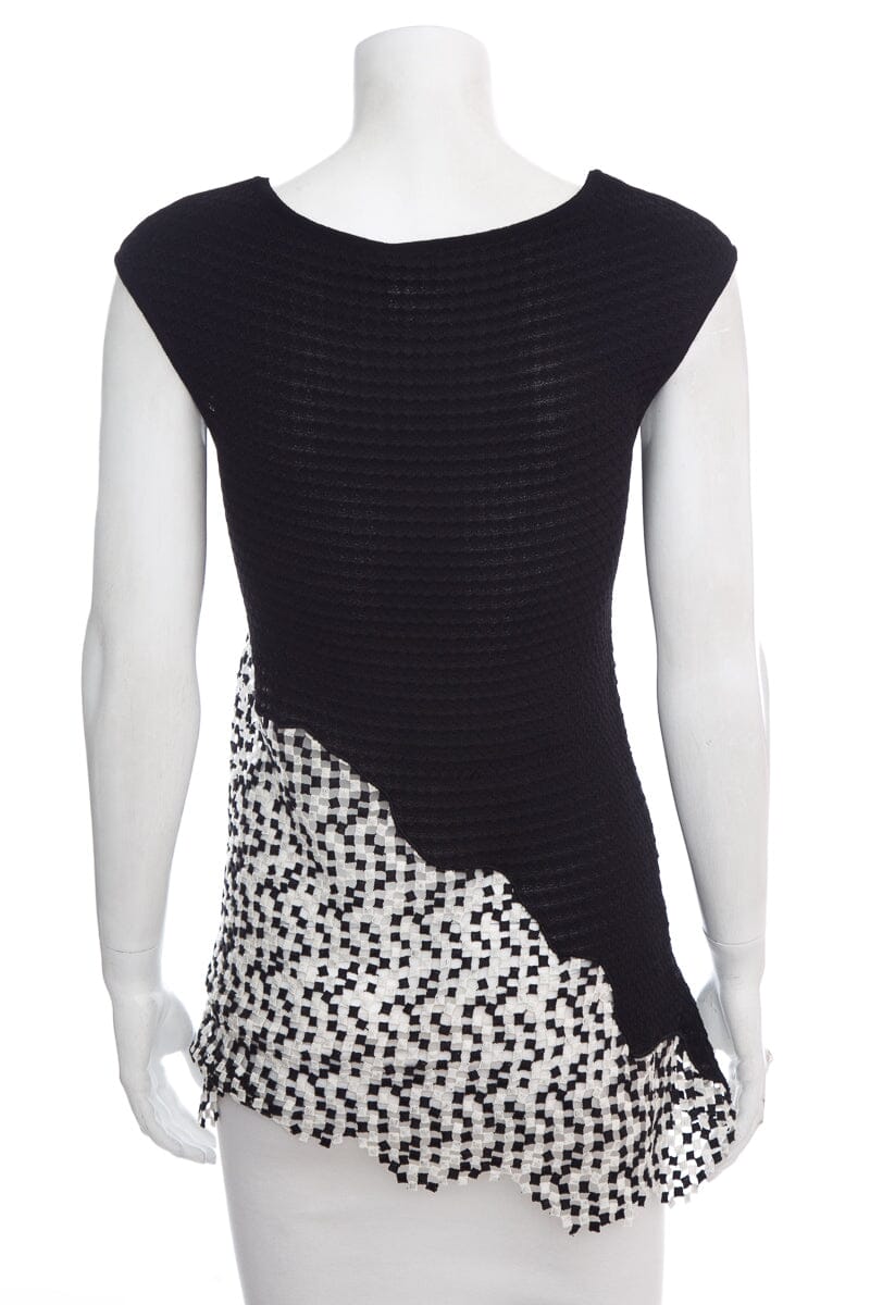 Chanel Black and White Sleeveless Blo  SZ 36