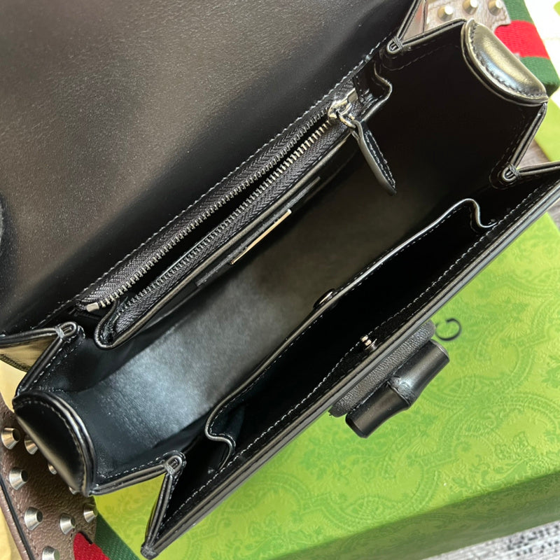 Top Quality -  Bags - 947