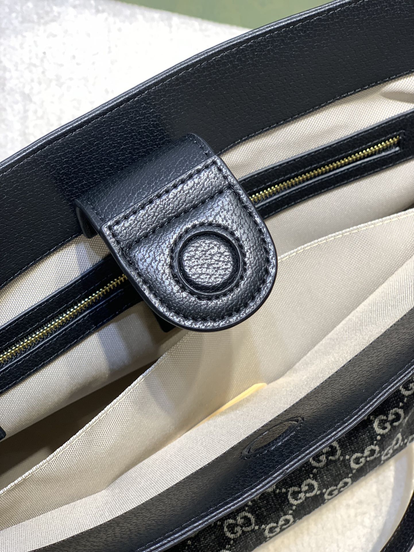EN -New 1:1 rep Lux Bags GCI 367