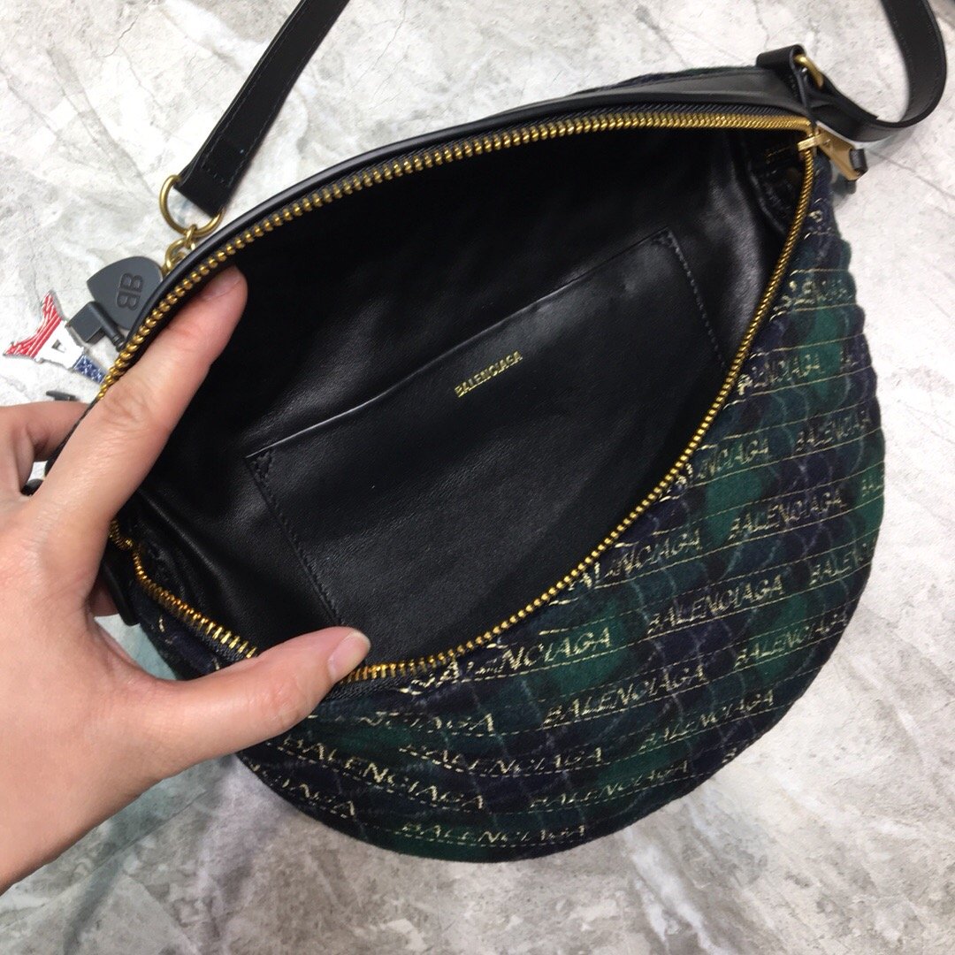 Top Quality Souvenir XXS Belt Bag In Black, For Women,  Bags 11.8in/30cm