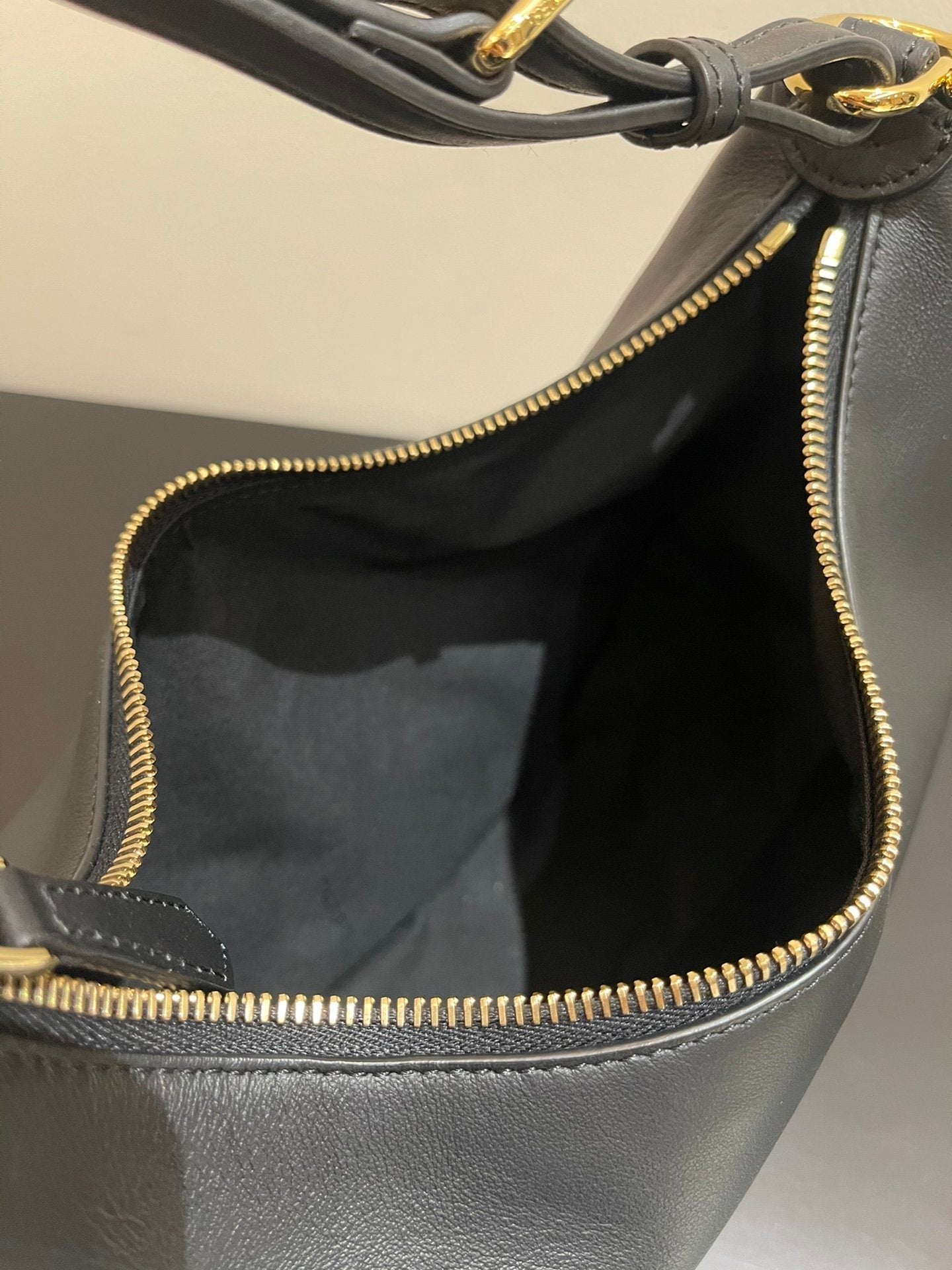 Top QualityTop Quality Top QualityTop Qualitygraphy Small Black For Women, Women’s Handbags, Shoulder Bags 11in/29cm  8BR798A5DYF1HEJ