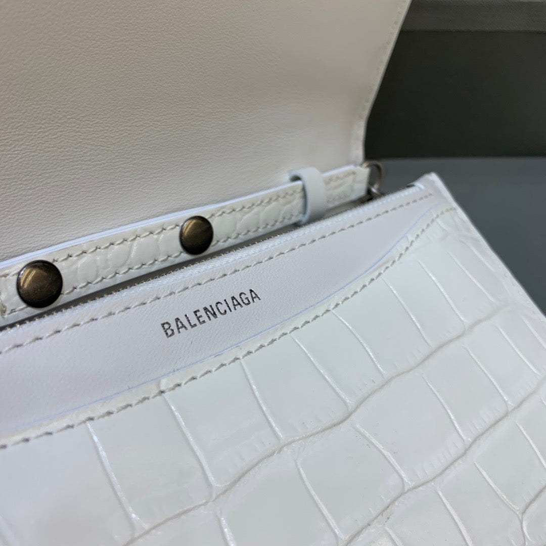 Top Quality Croc Embossed Patent B Bag With Chain In White, For Women,  Bags 7.9in/20cm