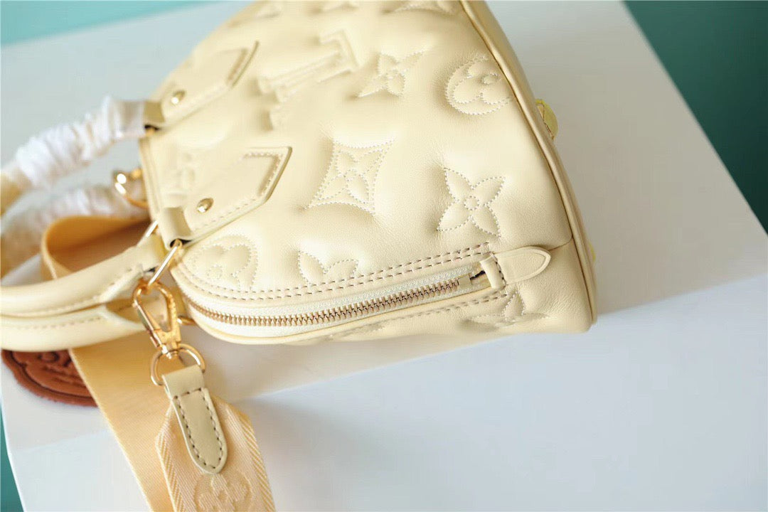 Top Quality Alma BB Banana Yellow For Women,  Shoulder And Crossbody Bags 9.6in/25cm Top Quality M59821