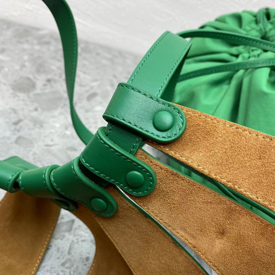 Top Quality MeTop Qualityum Shoulder Bag Green, For Women, Women’s Bags 8.6in/22cm