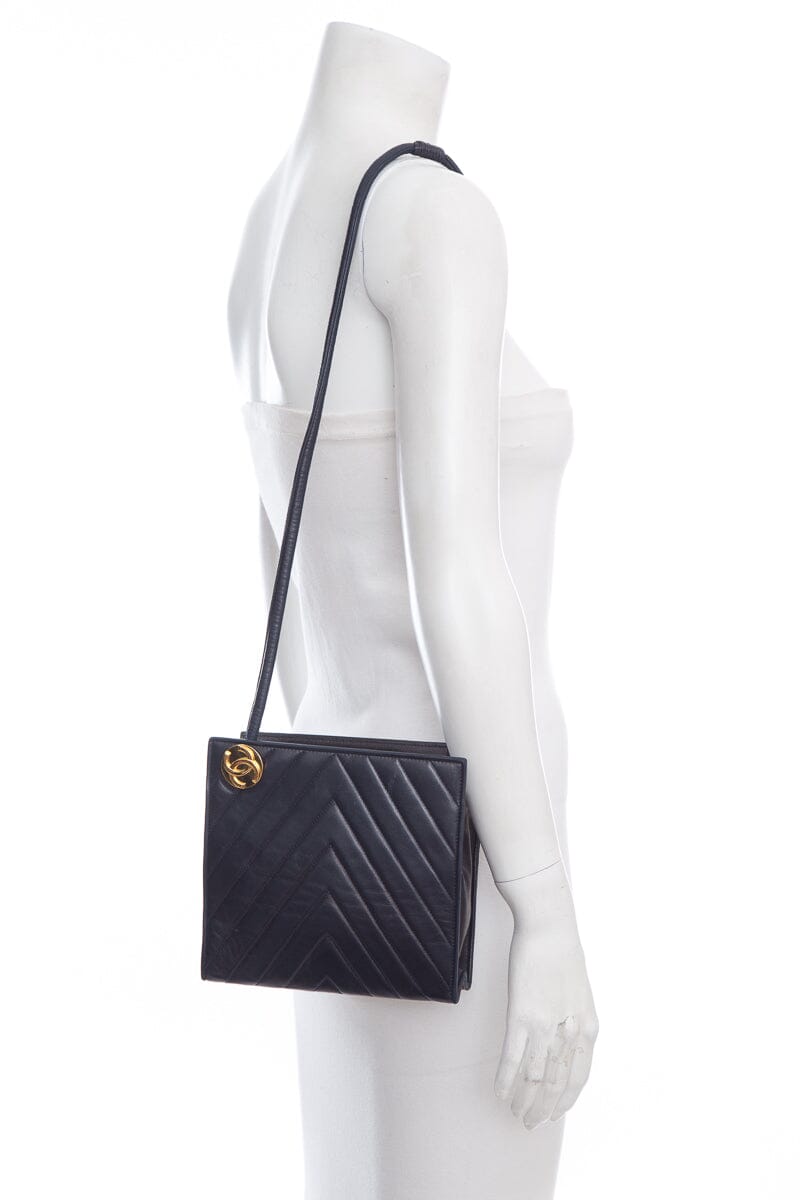 Chanel 1989-91 Navy Chevron Lambskin HandBag