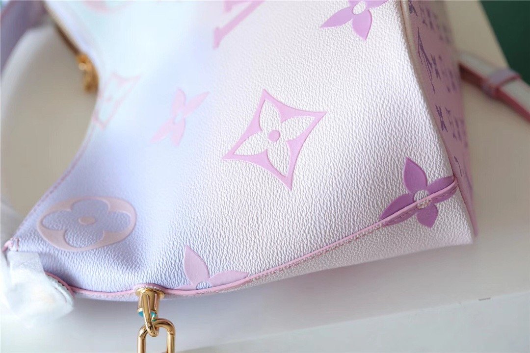 Top Quality MarsTop Qualityallow PM Hobo Bag In Monogram Canvas For Women 24cm/9.4 Inches Sunrise Pastel Top Quality M46080