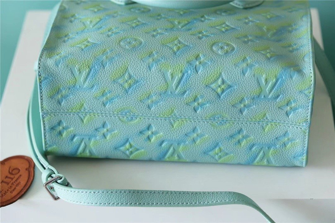 Top Quality OnTheGo PM Monogram Empreinte Light Green For Women, Womens Bags, Shoulder And Crossbody Bags 9.8in/25cm Top Quality]