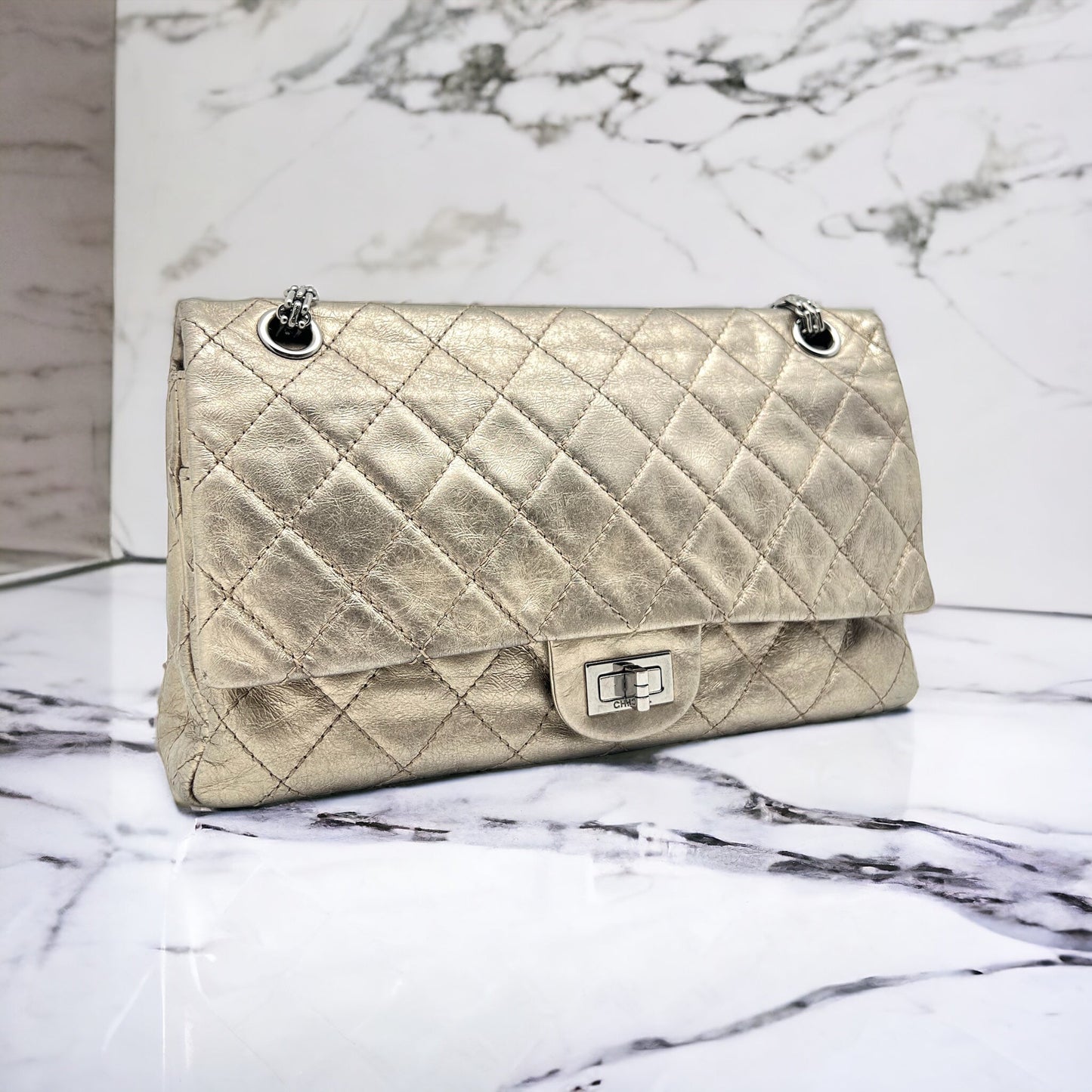 Chanel 2.55 Doré Moyen Sac