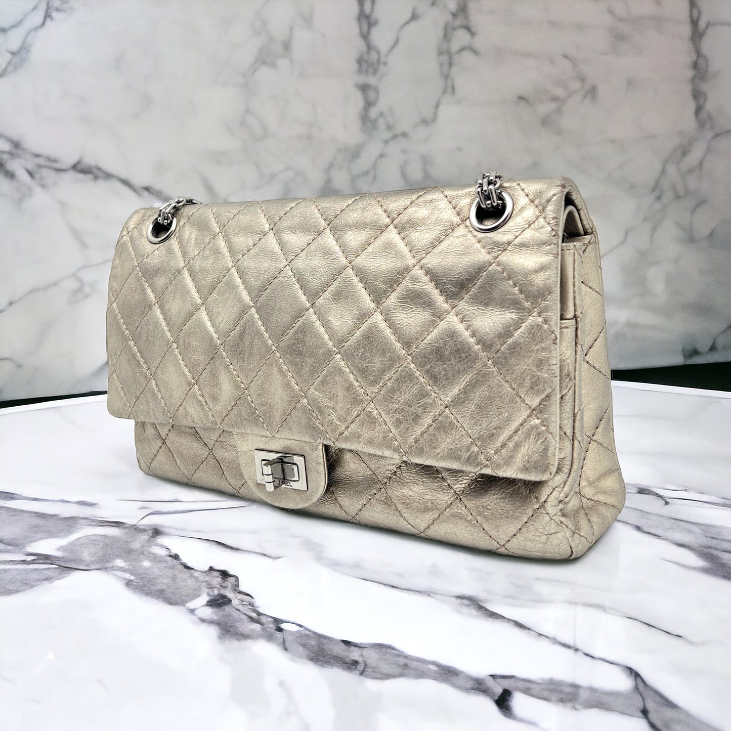 Chanel 2.55 Doré Moyen Sac