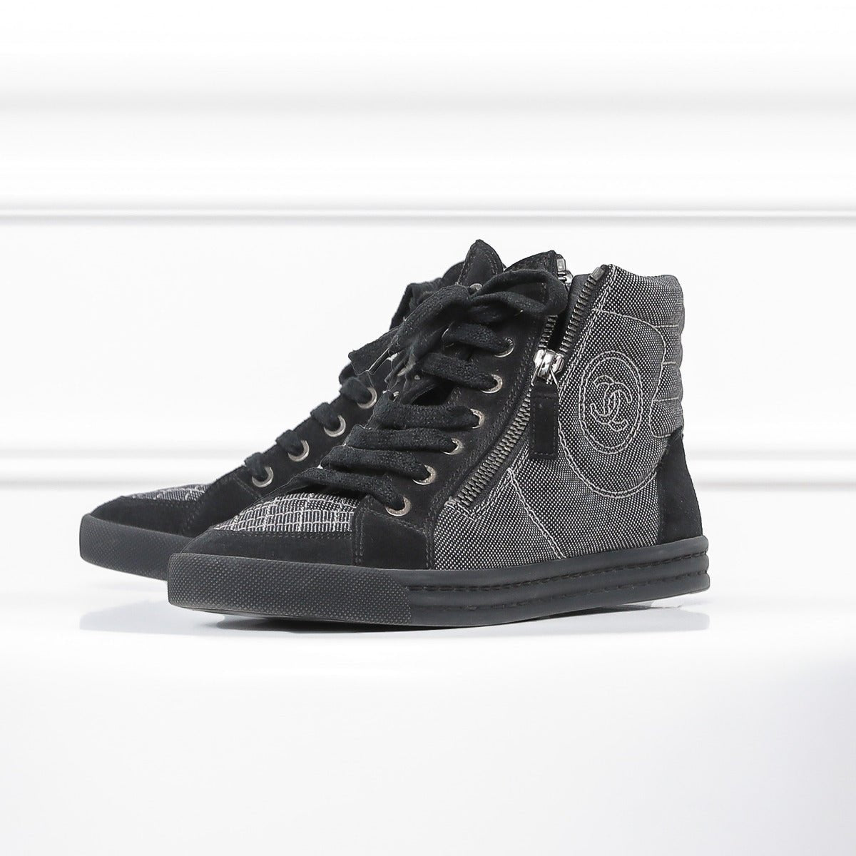 Chanel Bicolor Sneakers 36.5