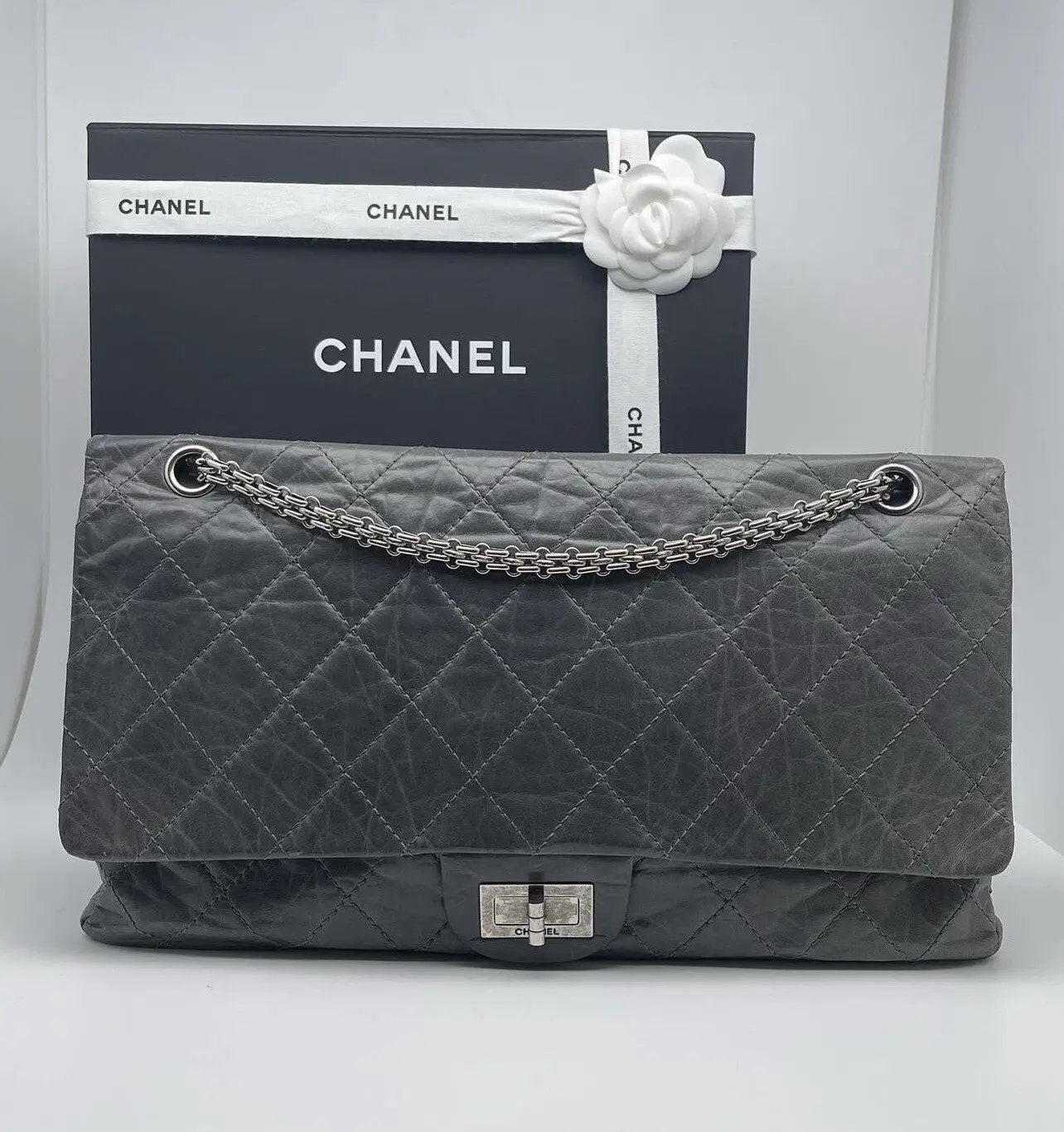 Chanel - Sac 2.55