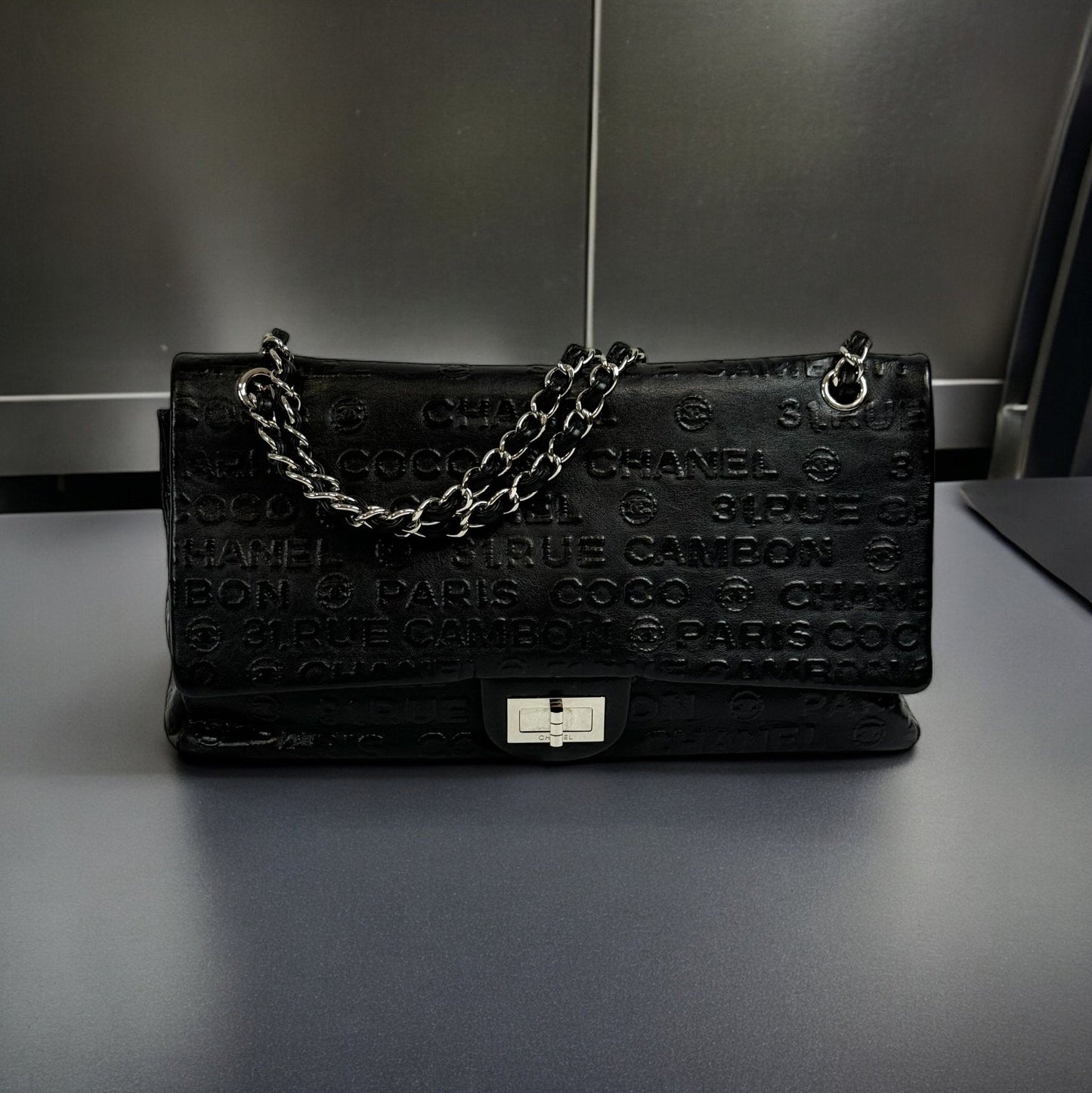 Chanel - Sac Maxi 2.55