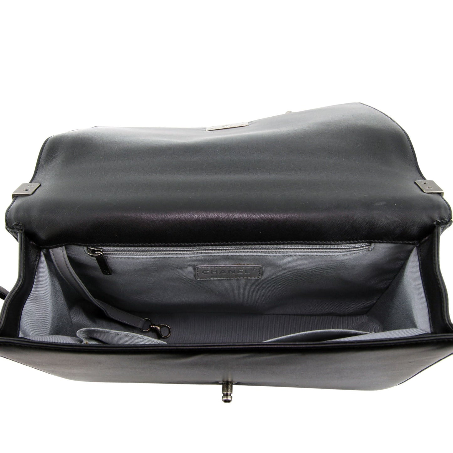 Chanel Boy Large | 17 Series