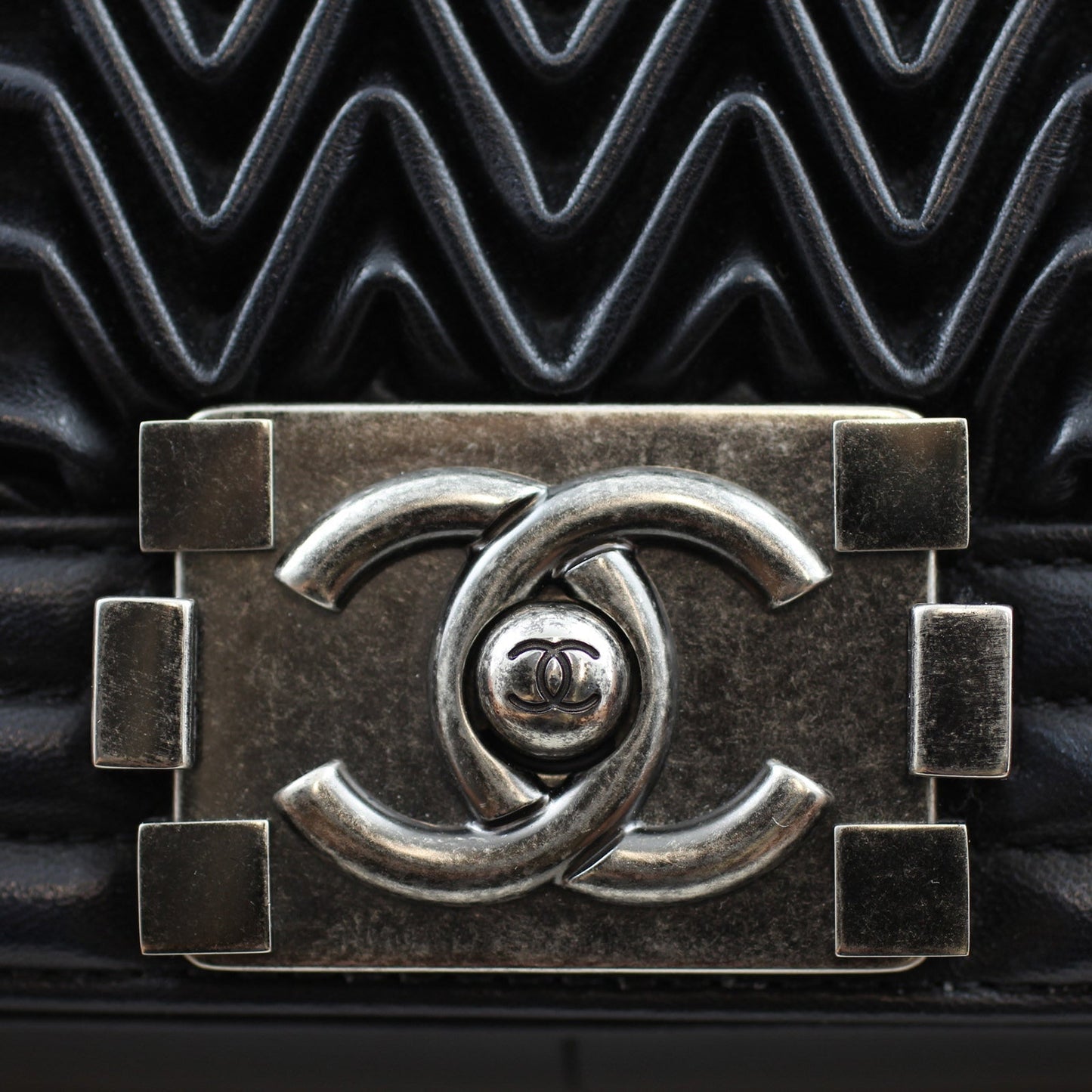 Chanel Pleated Boy Old Medium