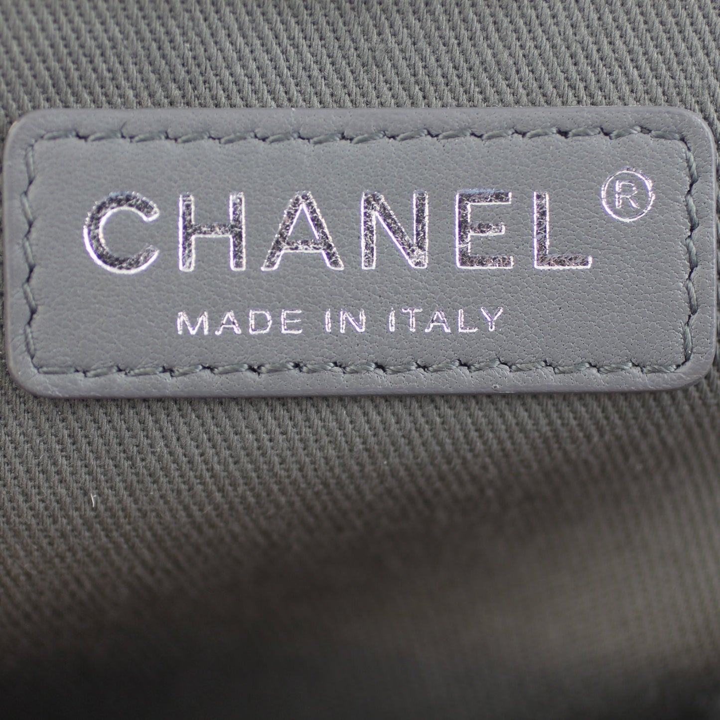 Chanel Boy Old Medium | 15 Series