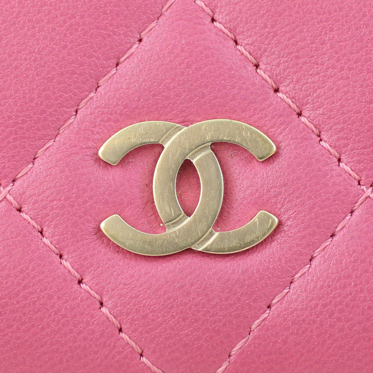 Chanel Classic Yen Wallet