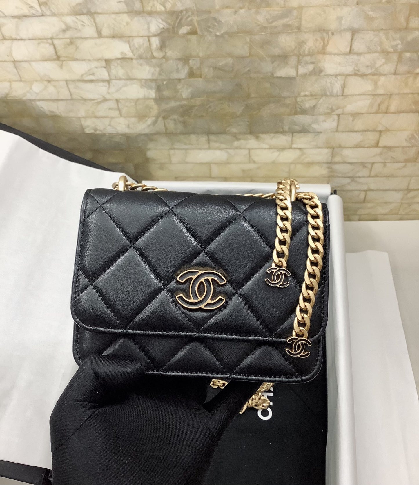 CHLSpring And Summer 22C Black For Women Bags 6.1in/15.5cm