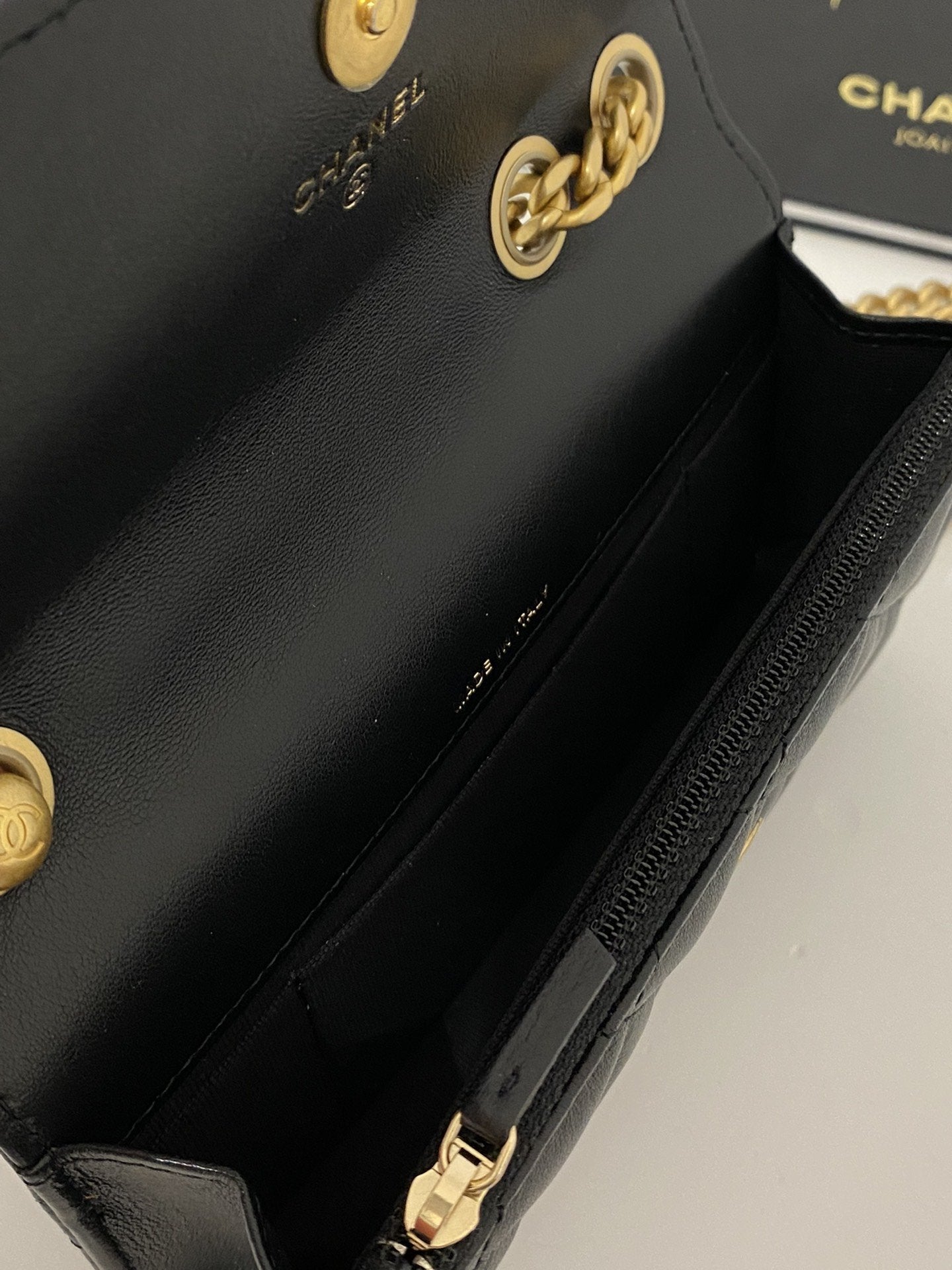 CHLWallet With Strap Black For Women Bags 6.7in/17cm