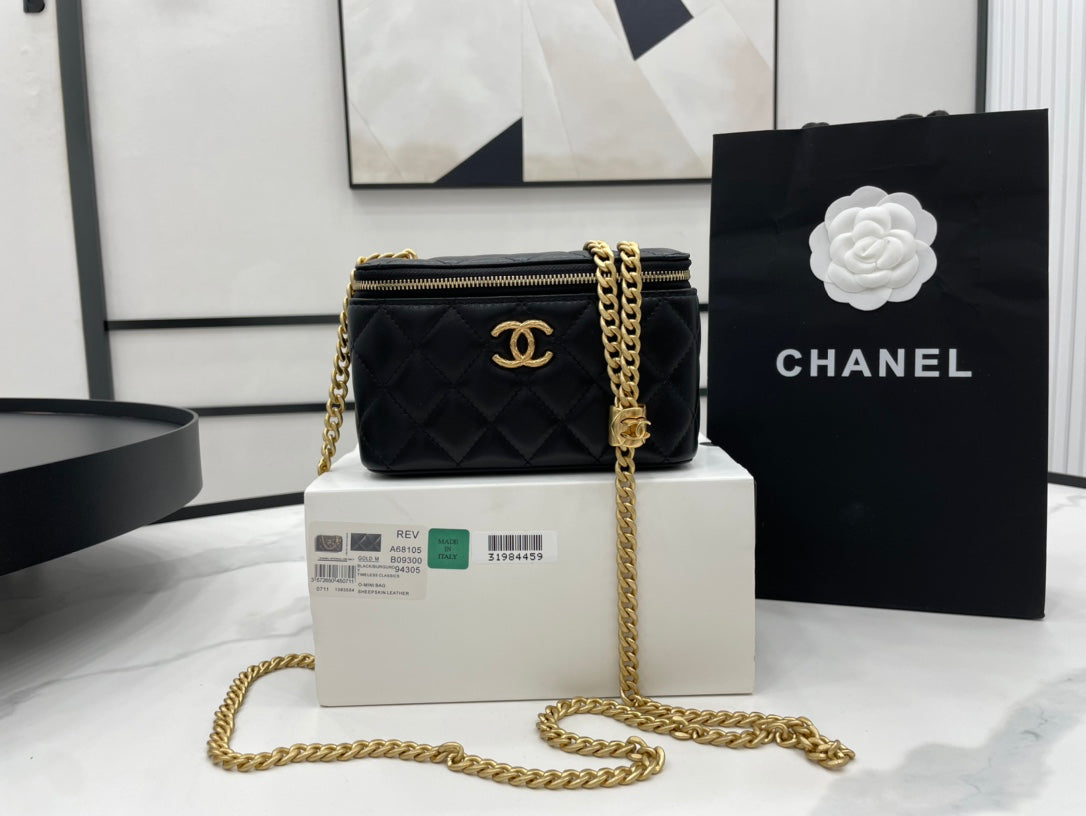 CHLSmall Vanity Case Black With Gold Zipper For Women Bags 5.9in/15cm