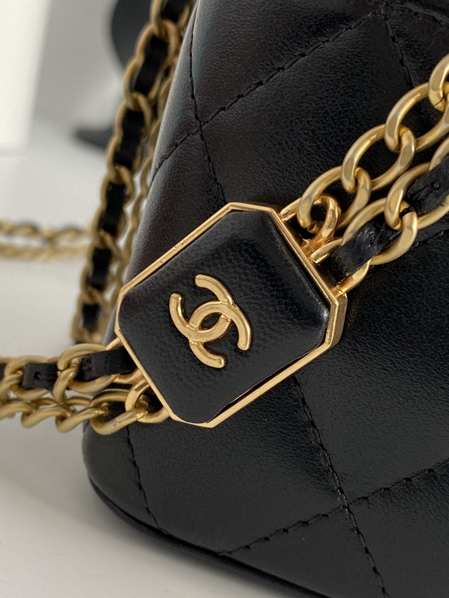 CHLSmall Vanity With Chain Black For Women, Women’s Bags 4.3in/11cm