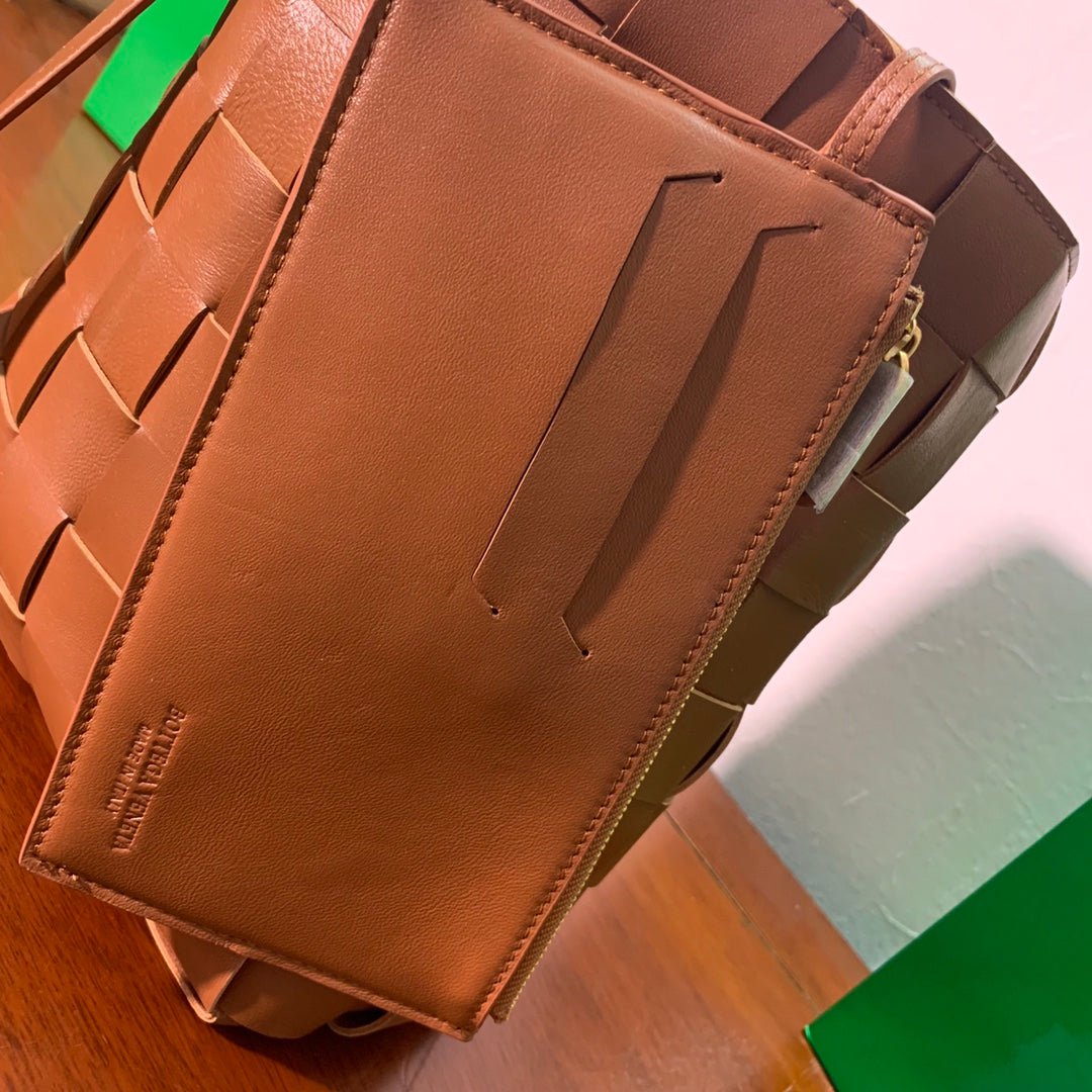 Top Quality Shoulder Bag Nappa Brown, For Women, Women’s Bags 12.9in/33cm
