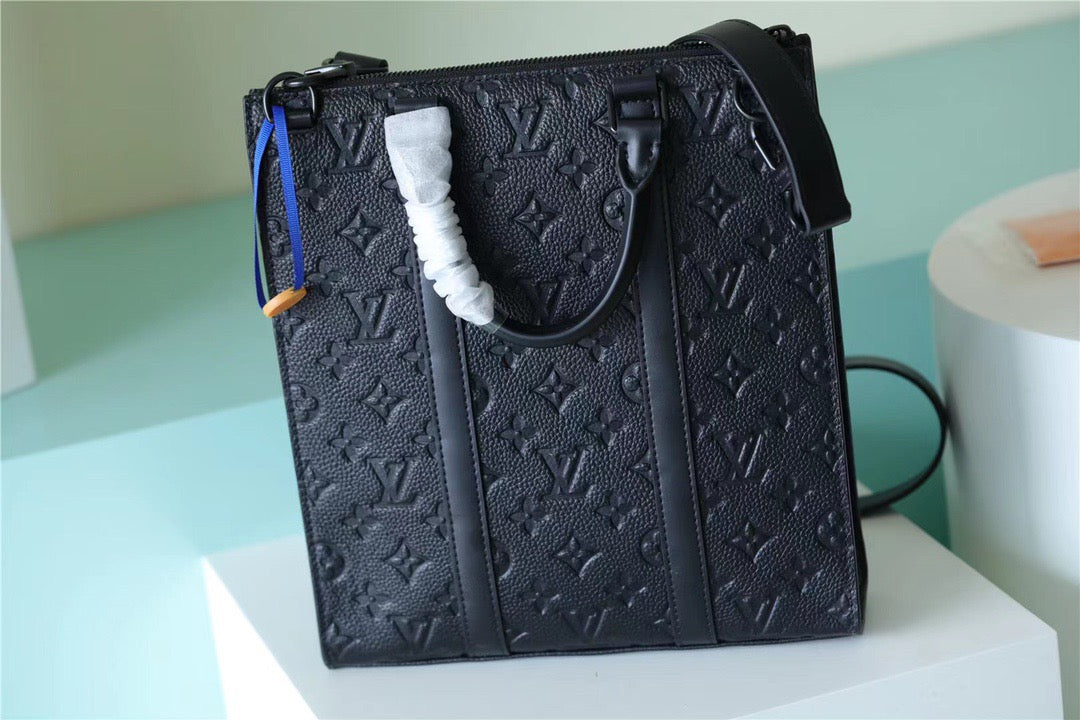 Top Quality Sac Plat Cross Taurillon Black For Men, Bags, Shoulder And Crossbody Bags 28.5in/11.2cm Top Quality M59960