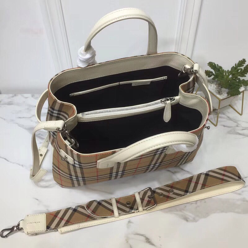 Top Quality Ho Check Derby MeTop Qualityum Banner Purse Tote White For Women, Women’s Bags 14in/35cm