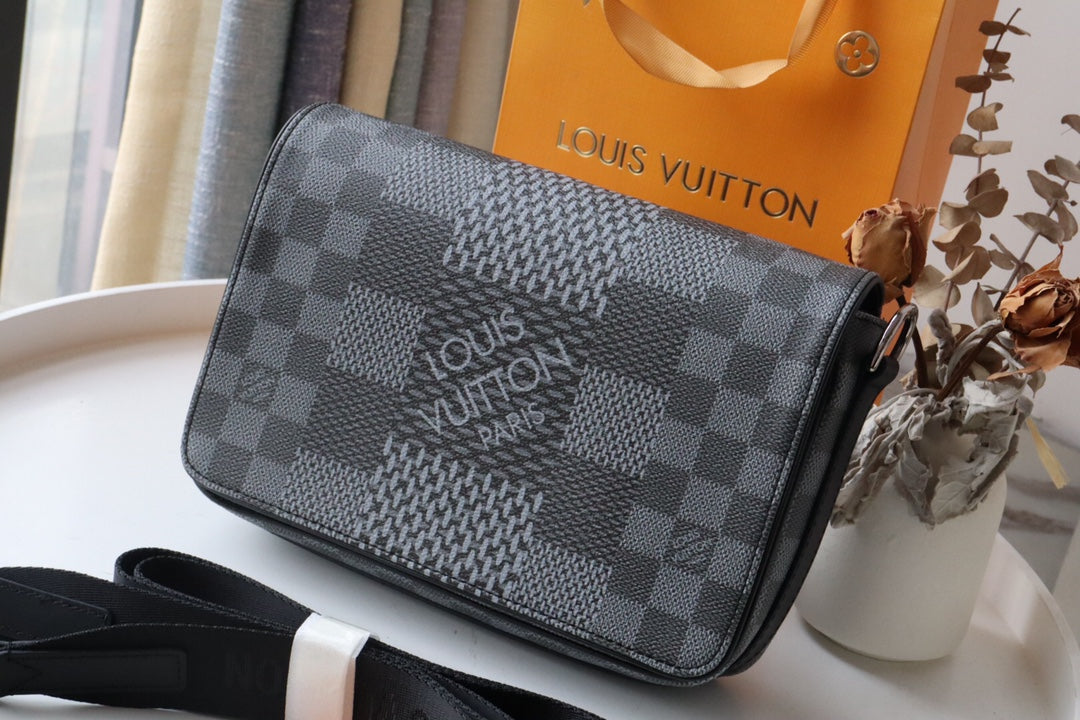 Top Quality StuTop Qualityo Messenger Damier Graphite Gray For Men, Bags, Shoulder And Crossbody Bags 9.3in/25.3cm Top Quality N50013