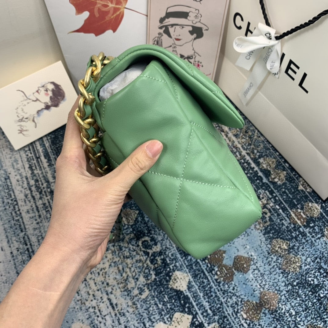 CHL 19 Flap Bag Gold Hardware Green For Women, Women’s Handbags, Shoulder Bags 10in/26cm AS1160