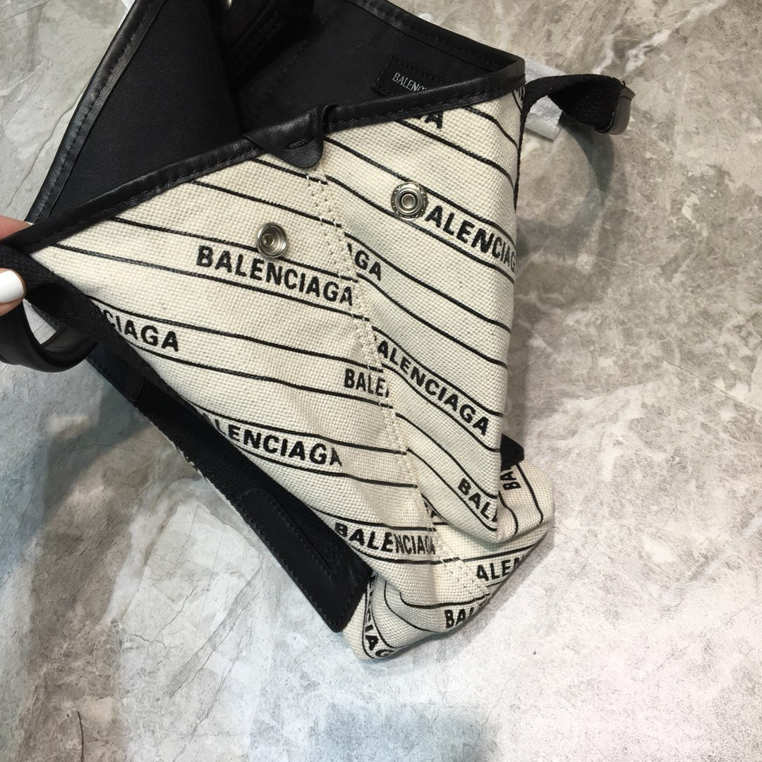 Top Quality Navy Small Cabas Tote Bag In White, For Women,  Bags 18.5in/47cm